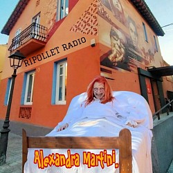 Alexandra Martini (niña poseída de port aventura y pallasa de profesión).